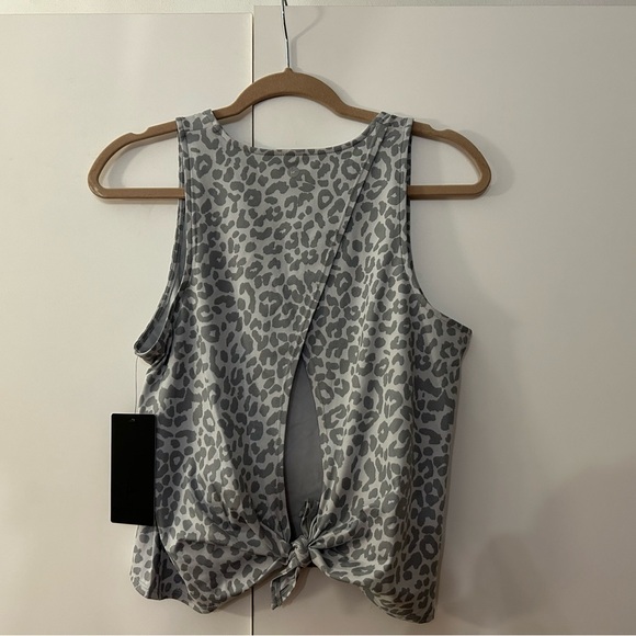 Leopard Pattern Tie Back Tank Top - Picture 2 of 7